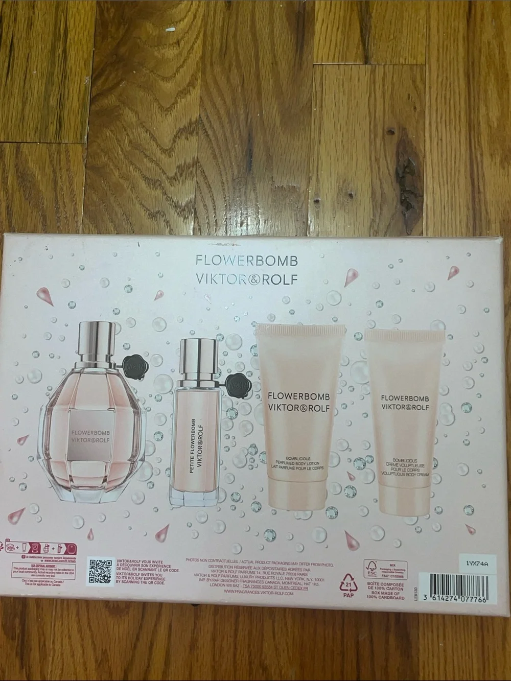 NEW Viktor & Rolf Flowerbomb Gift Set - Pink & Black